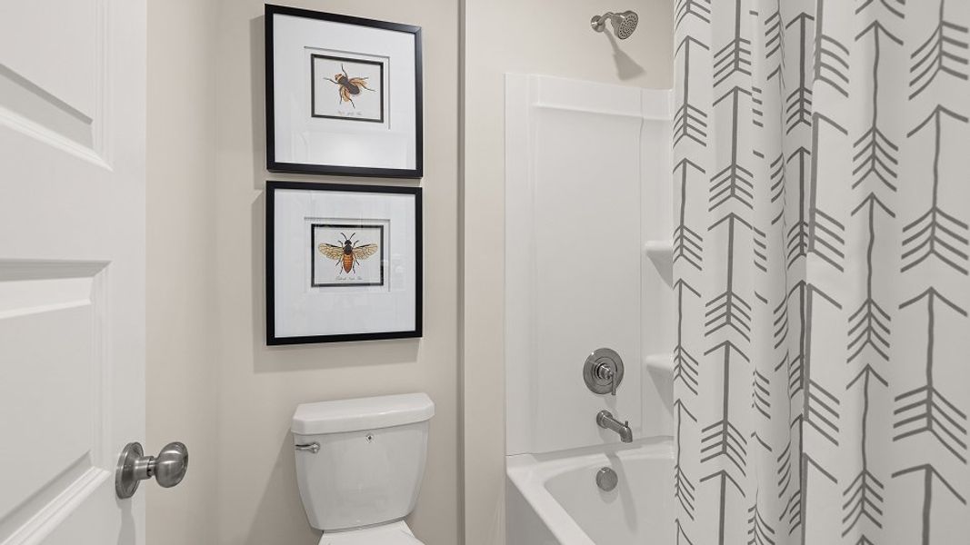 3731 Hawthorne Bath3 2of2 F2