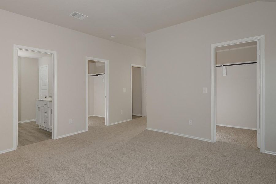 Spacious, unfurnished interior of a new home in , Magnolia (Image 14).