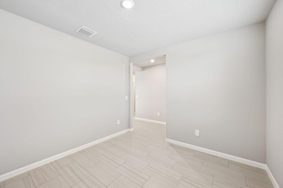 Spacious, unfurnished interior of a new home in Hampton Park - Classic Series, Vero Beach (Image 23). Spacious, unfurnished interior of a new home in Hampton Park - Classic Series, Vero Beach (Image 23).