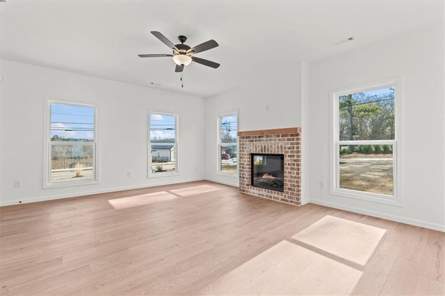 Spacious, unfurnished interior of a new home in , Carrollton (Image 13).