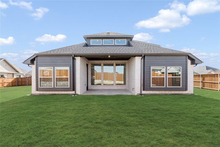 Exterior details and patio area of a home in Sutton Fields, Celina (Image 23).