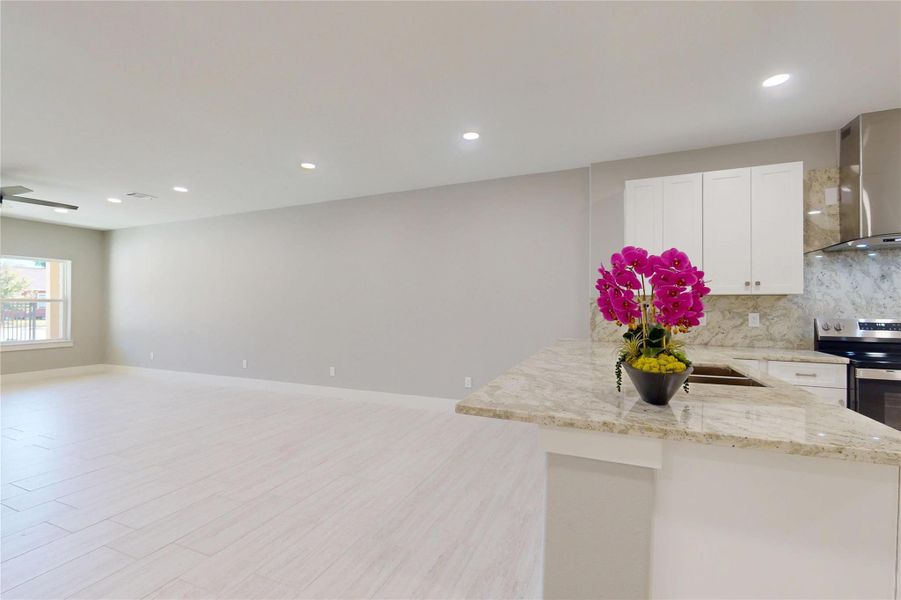 Exterior details and patio area of a home in , Houston (Image 23).