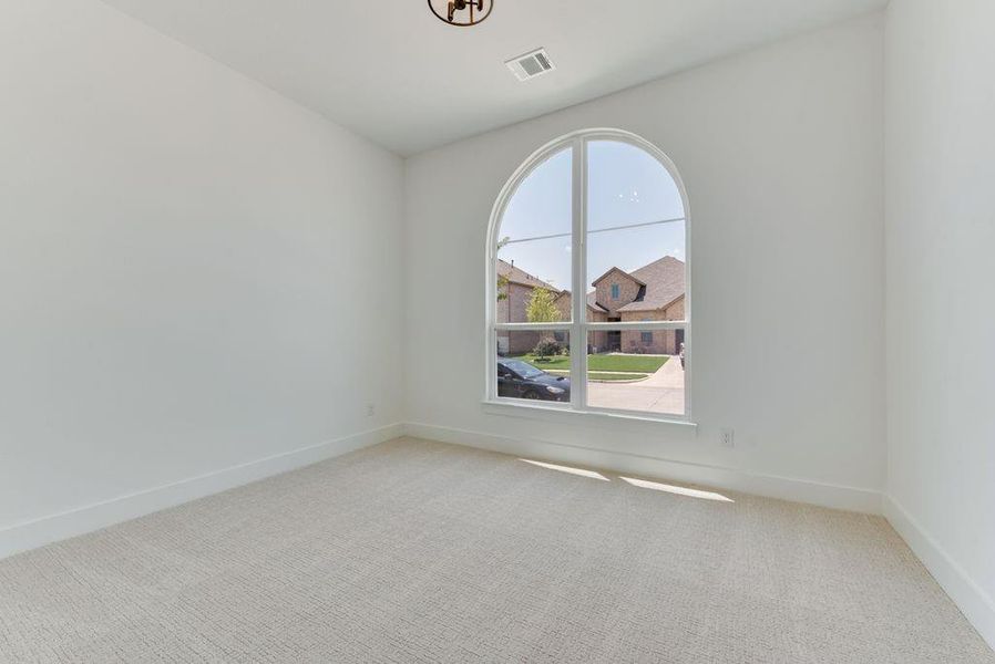 Spacious, unfurnished interior of a new home in Edgewater, Fate (Image 24). Spacious, unfurnished interior of a new home in Edgewater, Fate (Image 24).