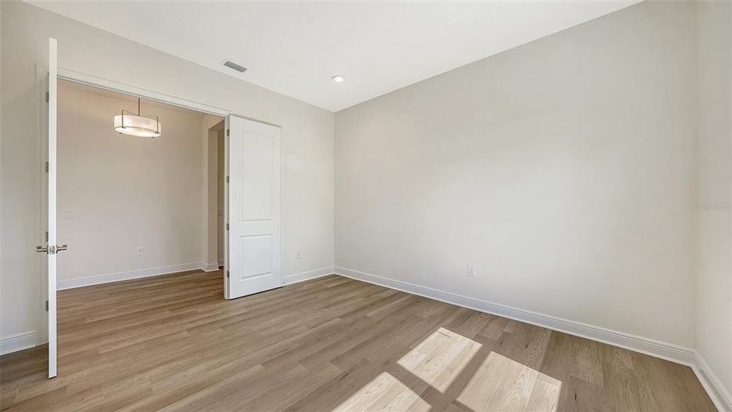 Spacious, unfurnished interior of a new home in , Venice (Image 17).