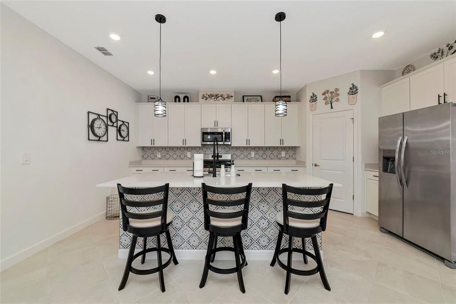 Furnished interior view inside a new home in Lorraine Lakes at Lakewood Ranch, Lakewood Ranch (Image 9).