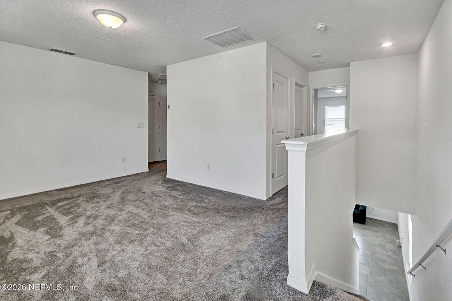 Spacious, unfurnished interior of a new home in , Jacksonville (Image 23).