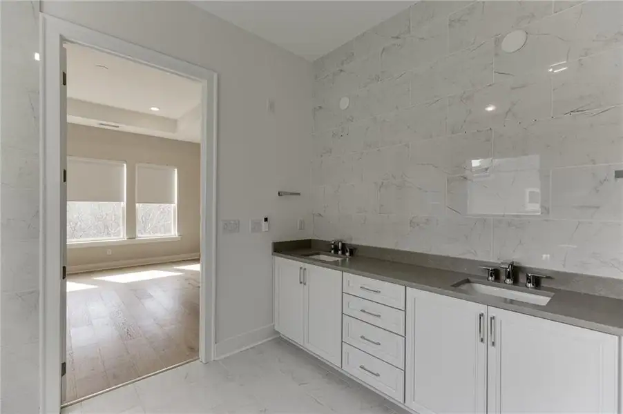 Furnished interior view inside a new home in The Retreat at Sterling on the Lake 48', Flowery Branch (Image 8).