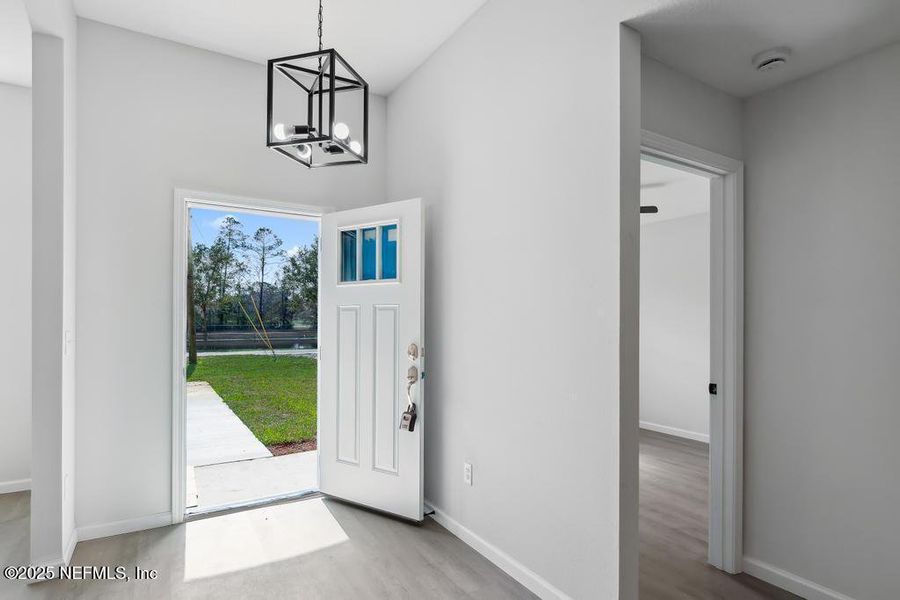 Spacious, unfurnished interior of a new home in , Jacksonville (Image 22).
