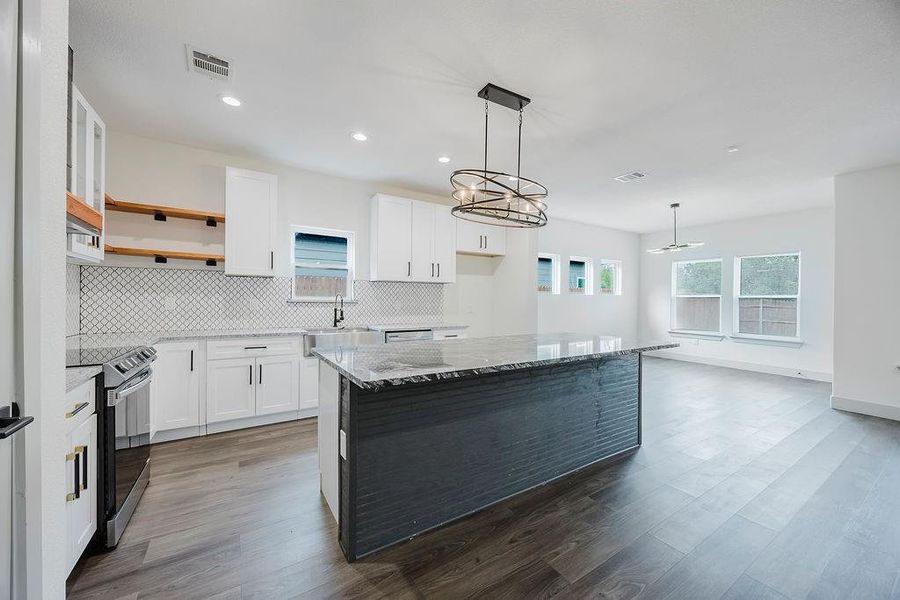 Furnished interior view inside a new home in , Fort Worth (Image 10).