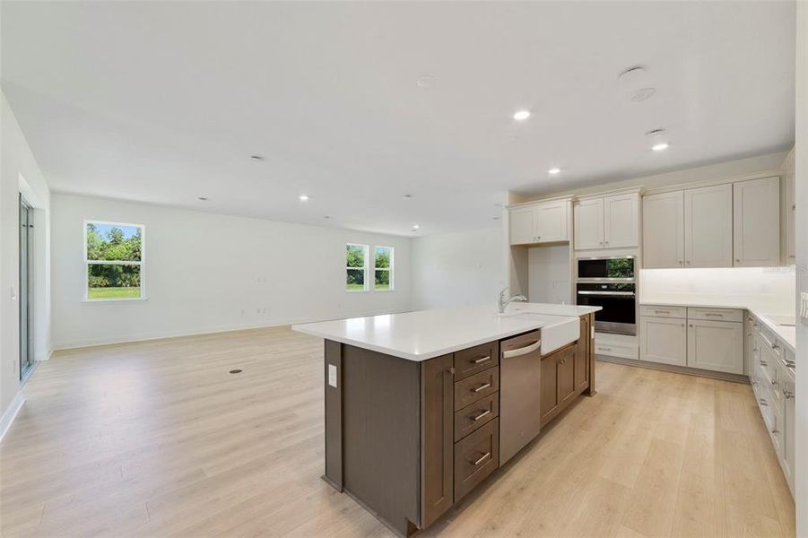 Furnished interior view inside a new home in Estates at Lake Jesup, Sanford (Image 9).