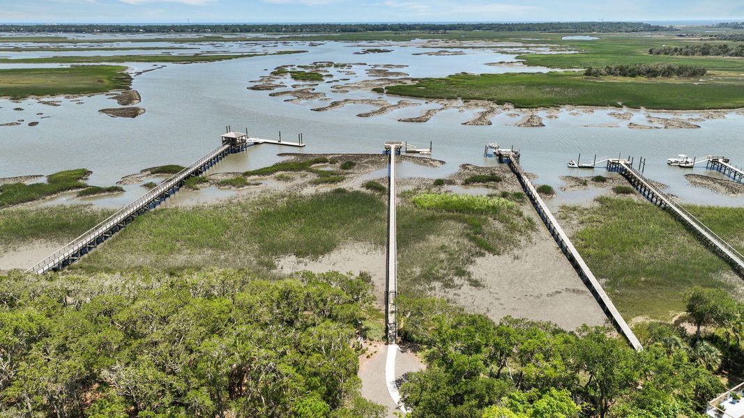 Natural landscape and outdoor views near in Johns Island (Image 49). Natural landscape and outdoor views near in Johns Island (Image 49).