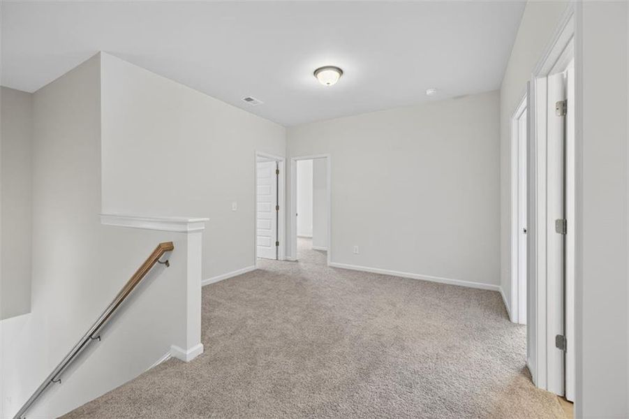 Spacious, unfurnished interior of a new home in Garrett Preserve, Douglasville (Image 39).