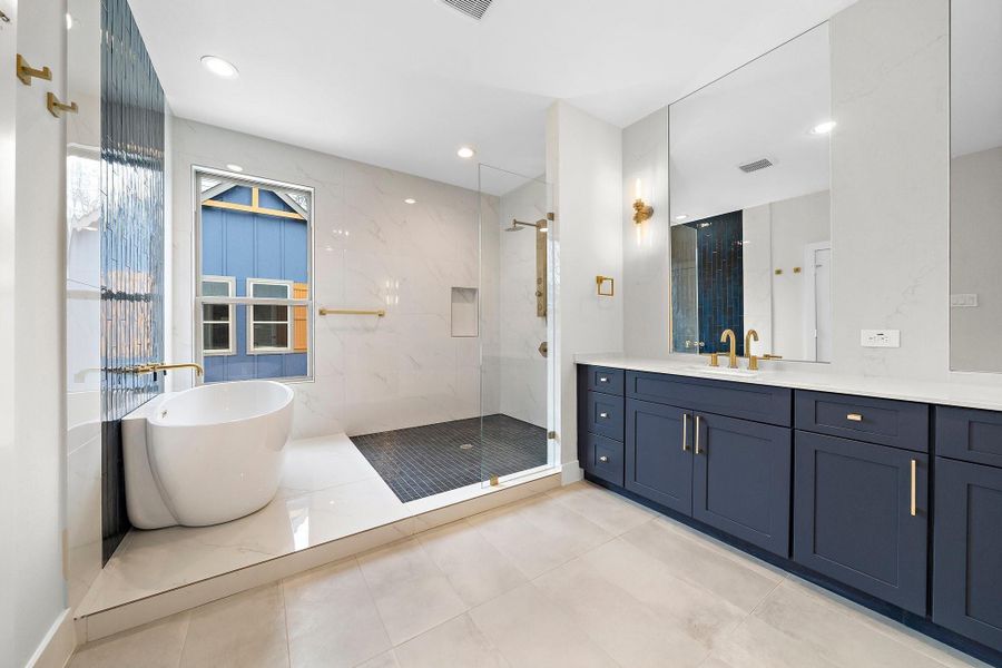 Furnished interior view inside a new home in , Houston (Image 12).