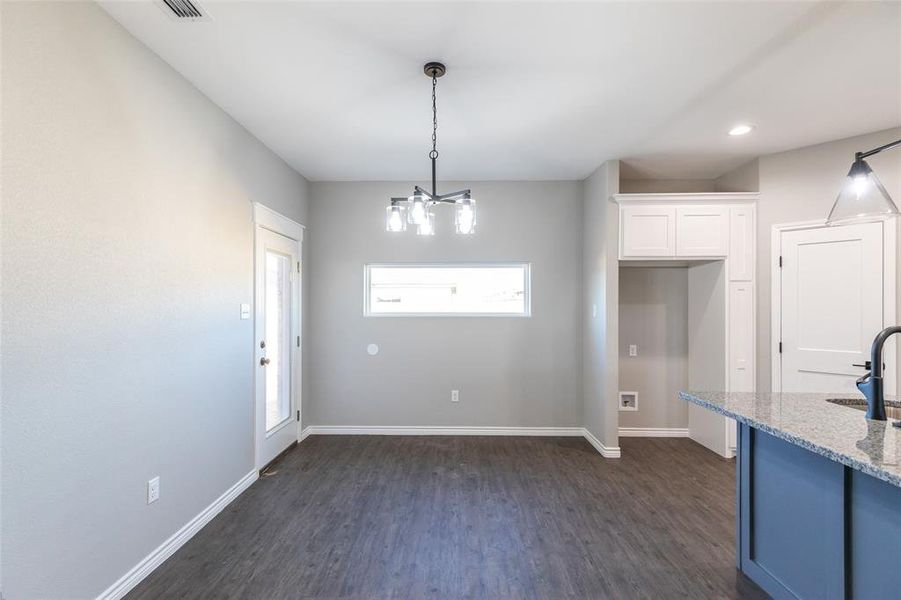 Spacious, unfurnished interior of a new home in , Abilene (Image 19).