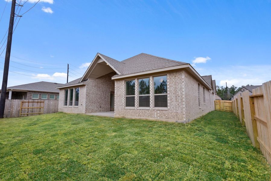 Exterior details and patio area of a home in Escondido, Magnolia (Image 20).