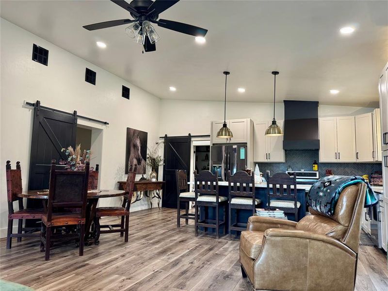 Community amenities in , Hico (Image 11). Community amenities in , Hico (Image 11).