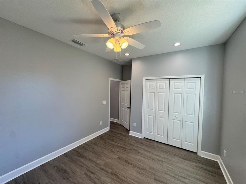 Spacious, unfurnished interior of a new home in , Dade City (Image 61).