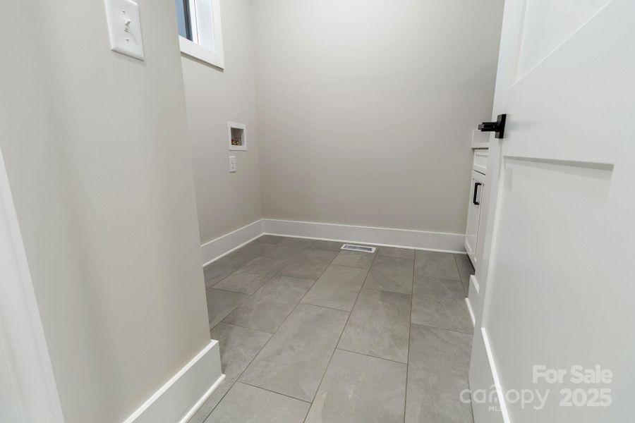 Spacious, unfurnished interior of a new home in , Rock Hill (Image 22).