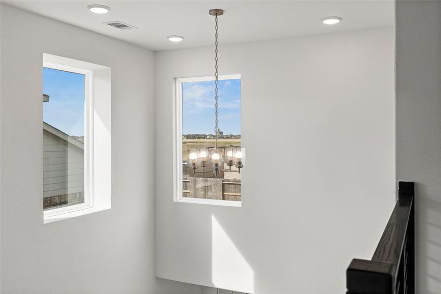 Spacious, unfurnished interior of a new home in River Ranch Meadows, Dayton (Image 22).