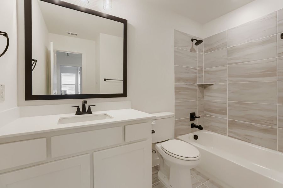 3129 Sir Judge - Full Bathroom