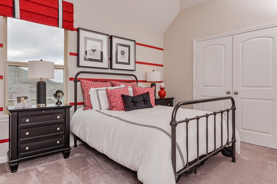 Furnished interior view inside a new home in Edgewater, Bryan (Image 18).