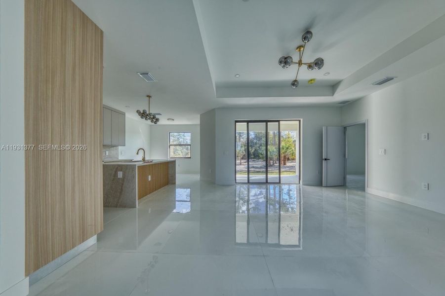 Image 8 of a home in .