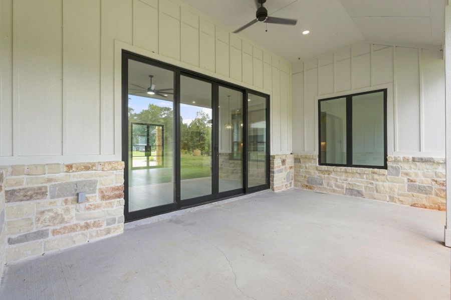 Exterior details and patio area of a home in , Willis (Image 28).