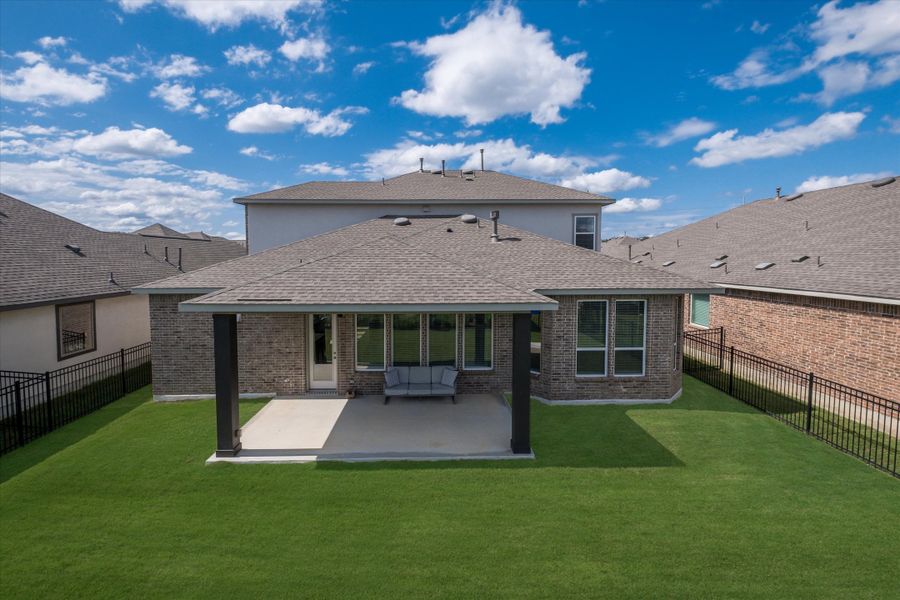 Representative exterior details of a home built from the Lantana by Scott Felder Homes in Double Eagle Ranch, Cedar Creek (Image 3). Representative exterior details of a home built from the Lantana by Scott Felder Homes in Double Eagle Ranch, Cedar Creek (Image 3).