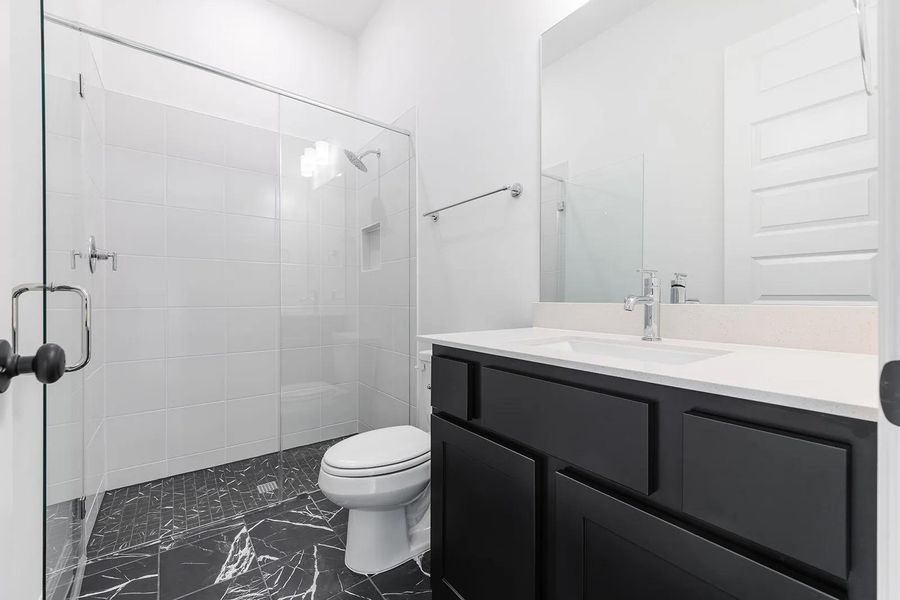 Whitney A Bathroom 2