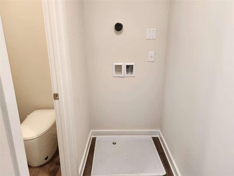 Spacious, unfurnished interior of a new home in Southern Hills, McDonough (Image 17).