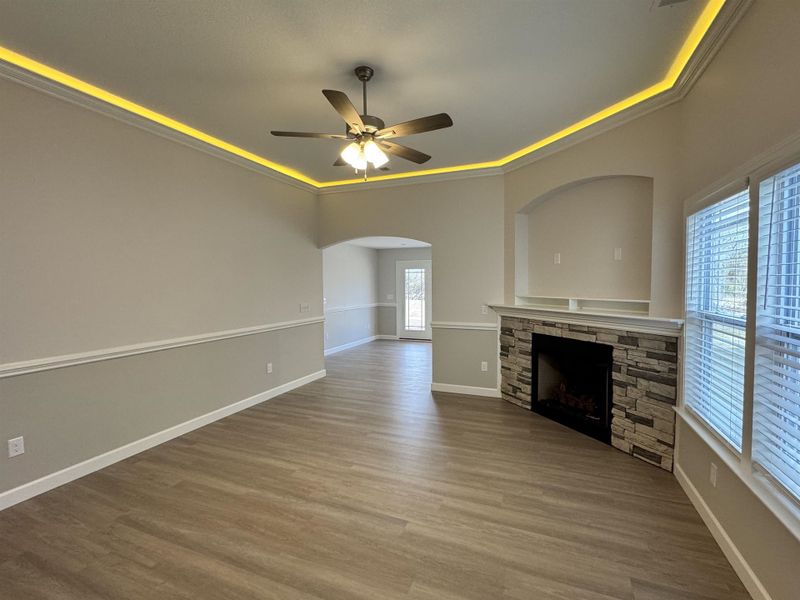 Spacious, unfurnished interior of a new home in Hampshire Heights, Moore (Image 6).