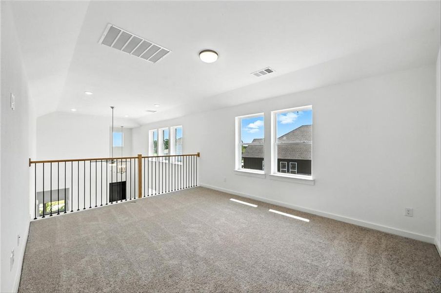 Spacious, unfurnished interior of a new home in Talia, Mesquite (Image 15).