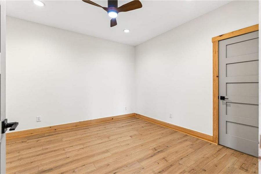 Spacious, unfurnished interior of a new home in , Ellijay (Image 15).