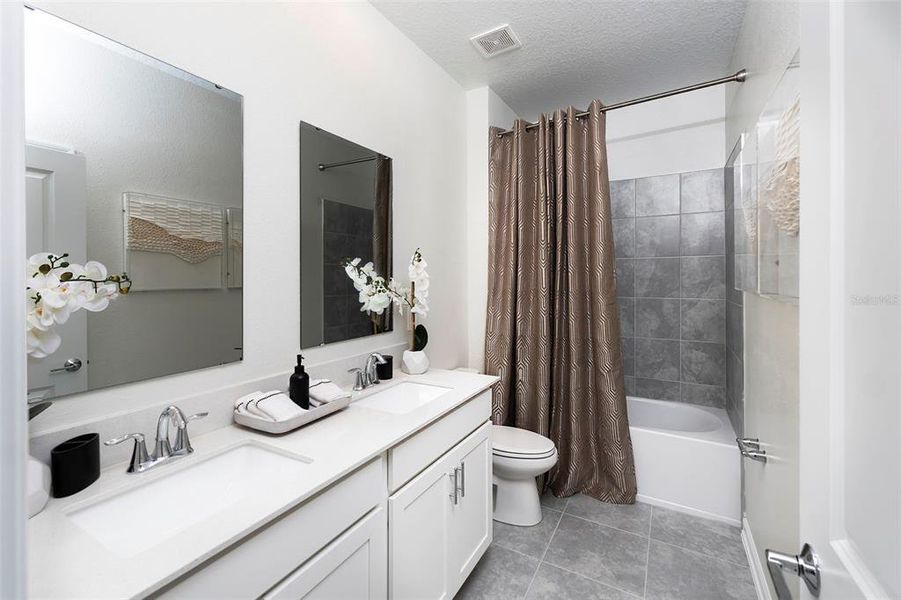 Furnished interior view inside a new home in , Clermont (Image 14).
