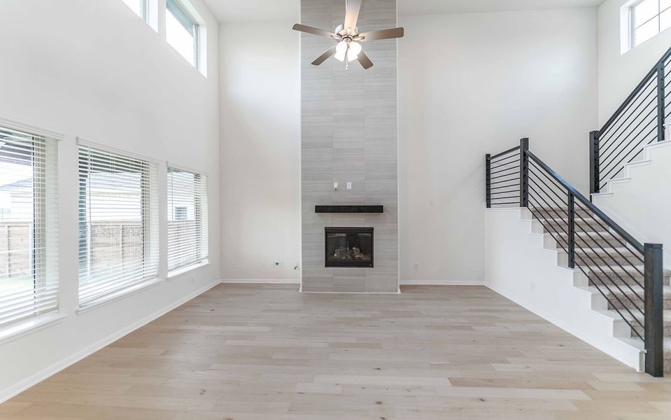 Spacious, unfurnished interior of a new home in Solterra, Mesquite (Image 11). Spacious, unfurnished interior of a new home in Solterra, Mesquite (Image 11).