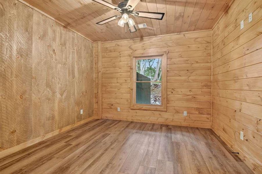 Spacious, unfurnished interior of a new home in , Blue Ridge (Image 28).