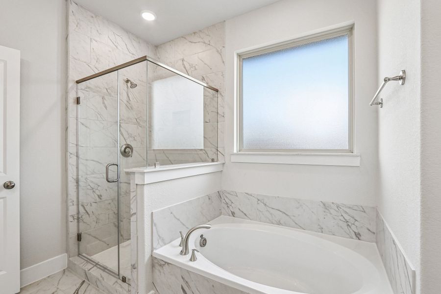 Owner's Bathroom Owner's Bathroom