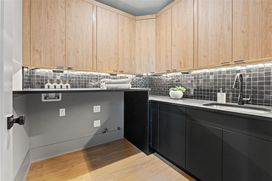 Image 81 of a home in .