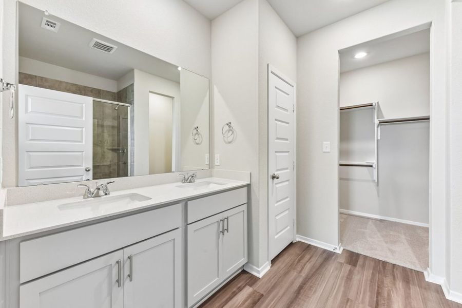 Furnished interior view inside a new home in Edgebrooke, Pflugerville (Image 7).