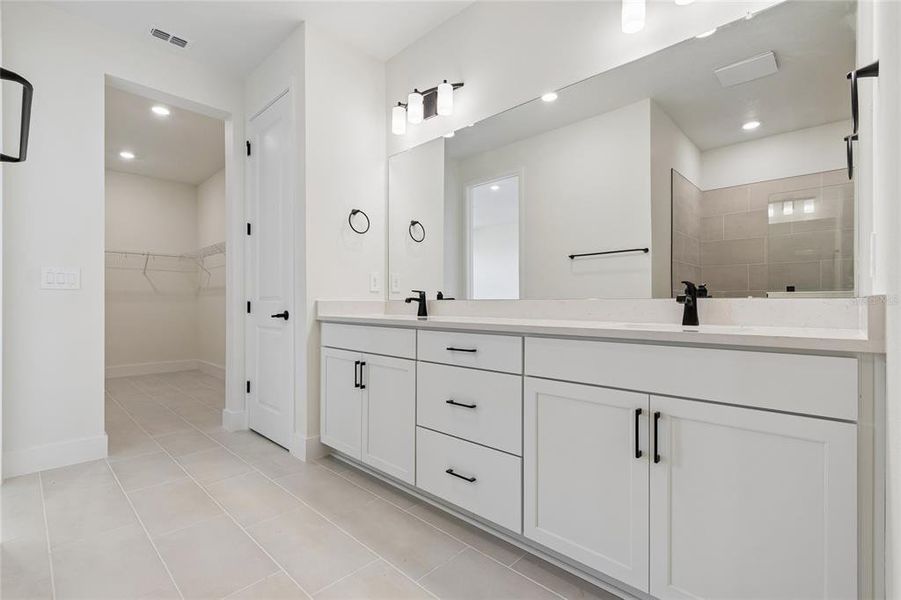 Furnished interior view inside a new home in Gracewater at Sarasota, Sarasota (Image 10).