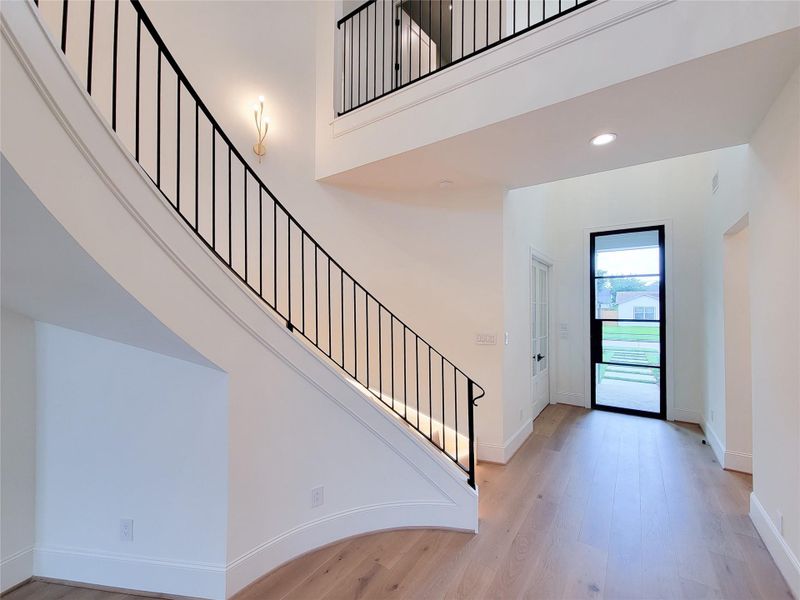 Spacious, unfurnished interior of a new home in , Houston (Image 43). Spacious, unfurnished interior of a new home in , Houston (Image 43).