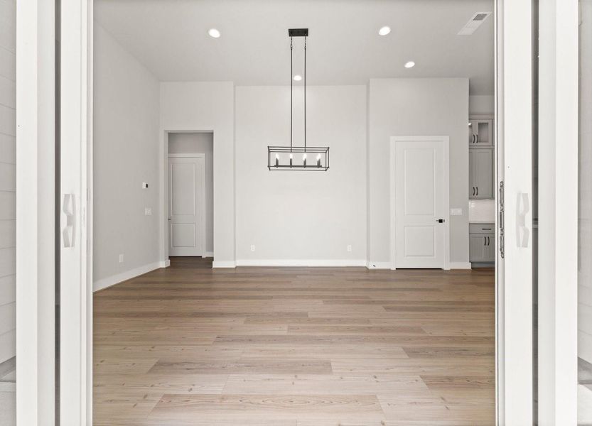 Spacious, unfurnished interior of a new home in , Fulshear (Image 30). Spacious, unfurnished interior of a new home in , Fulshear (Image 30).