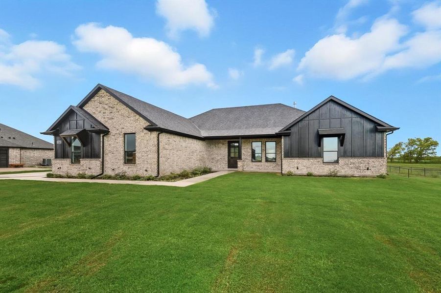 Image 24 of a home in . Image 24 of a home in .