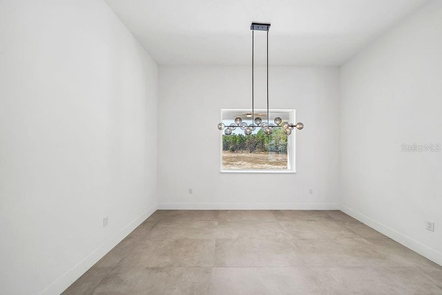 Spacious, unfurnished interior of a new home in , Ocala (Image 36).