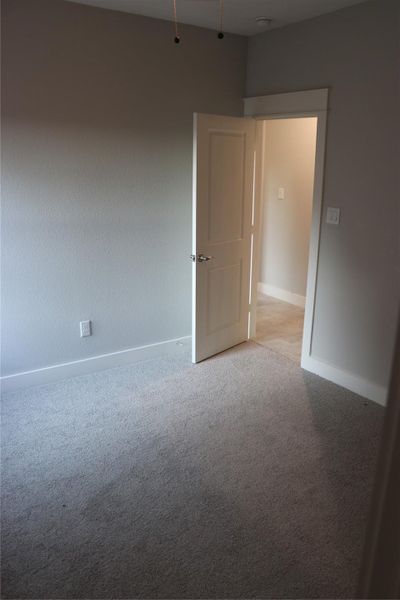 Spacious, unfurnished interior of a new home in , Houston (Image 11).