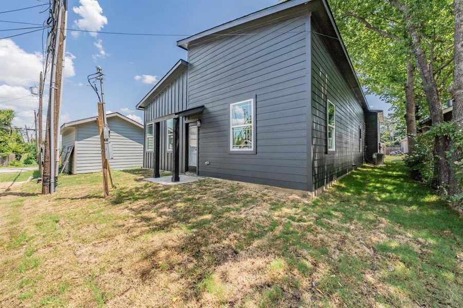 Exterior details and patio area of a home in , Fort Worth (Image 24). Exterior details and patio area of a home in , Fort Worth (Image 24).