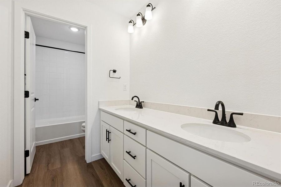 Furnished interior view inside a new home in Harvest Crossing, Aurora (Image 9). Furnished interior view inside a new home in Harvest Crossing, Aurora (Image 9).