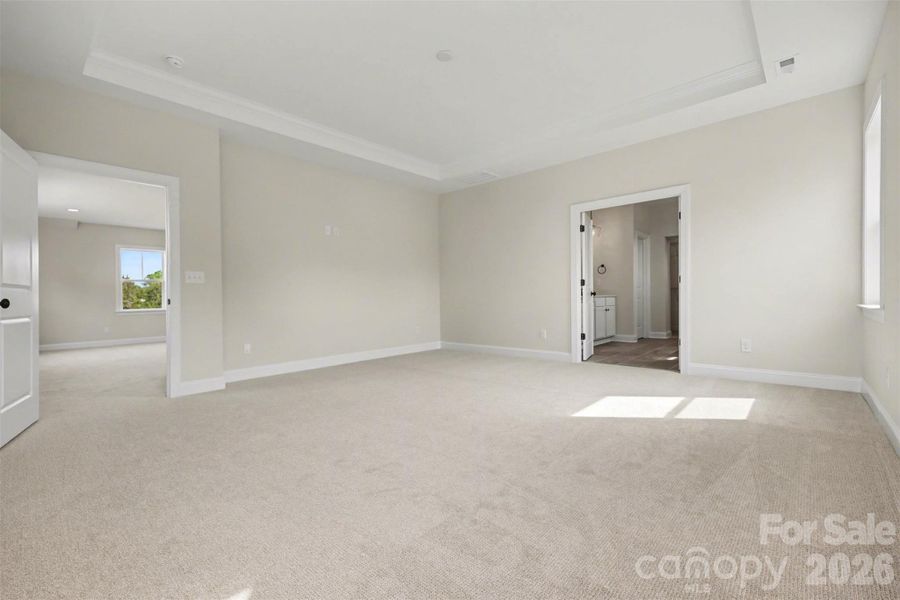 Spacious, unfurnished interior of a new home in Edmunds Farm, Clover (Image 37).