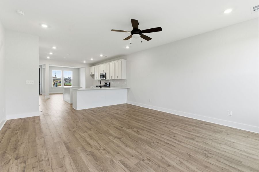 4br New Home in Chapel Hill, TN.  - Slide 7