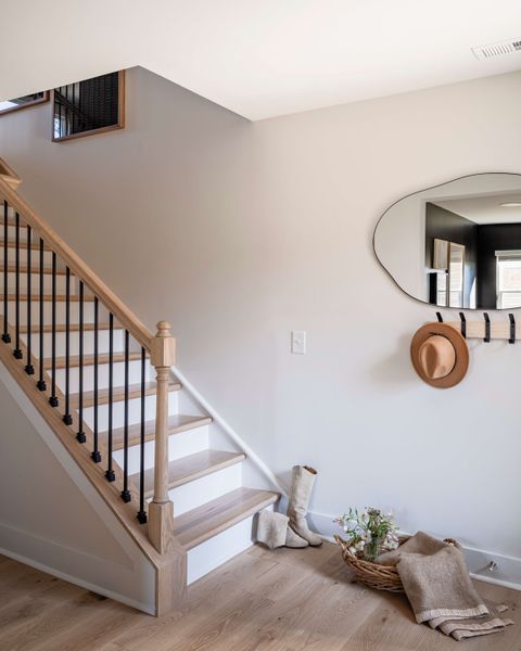 Representative furnished interior of a home built from the Wright by Tri Pointe Homes in Context at Oakhurst, Charlotte (Image 9).